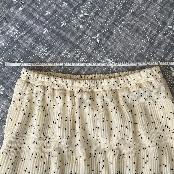 Skirt - Picture 7 of 8